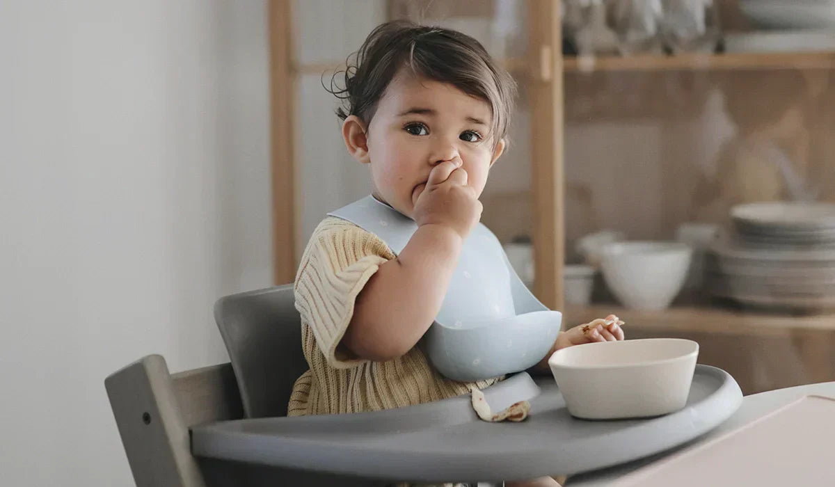 5 gode tips til babys overgang til selvstændige måltider