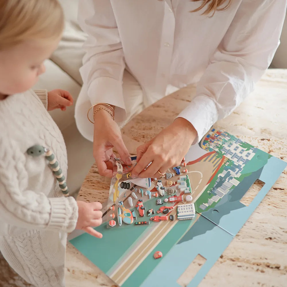 Mushie aktivitetsbog med klistermærker