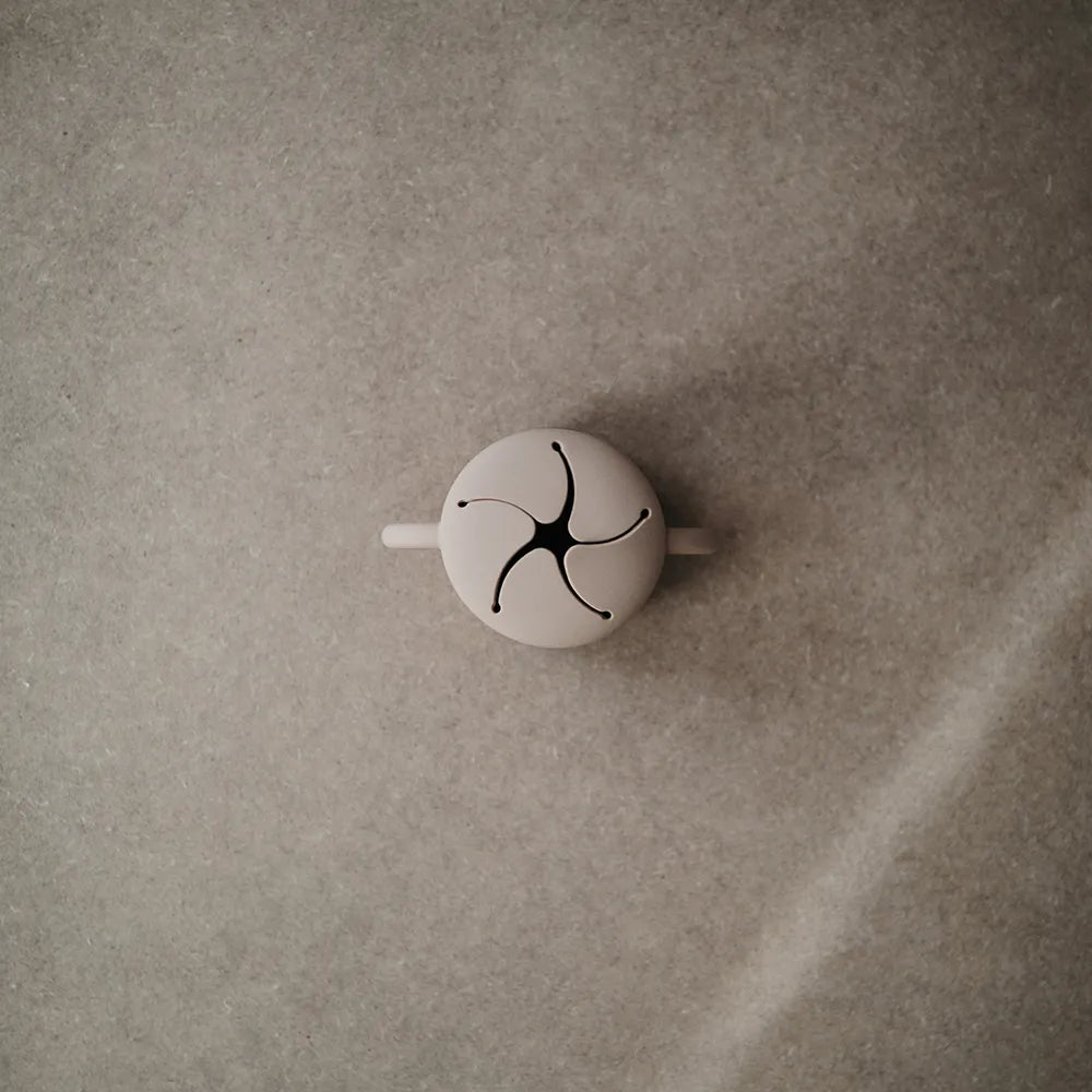 Mushie silikone snack kop