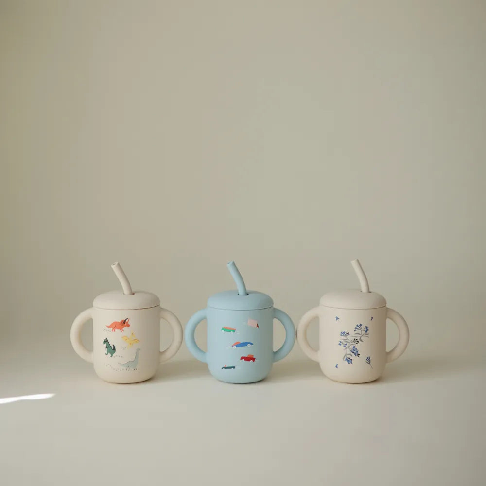 Mushie silikone træningskop med sugerør