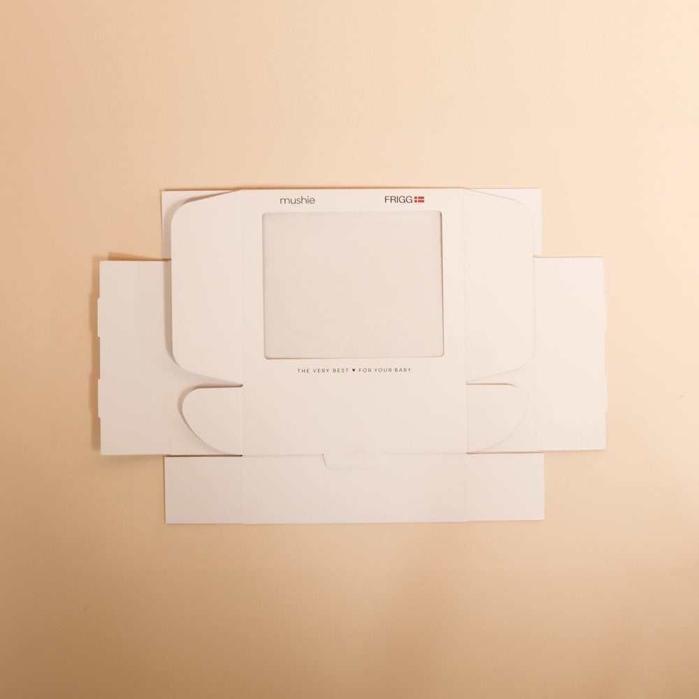 FRIGG og Mushie gaveæske med vindue