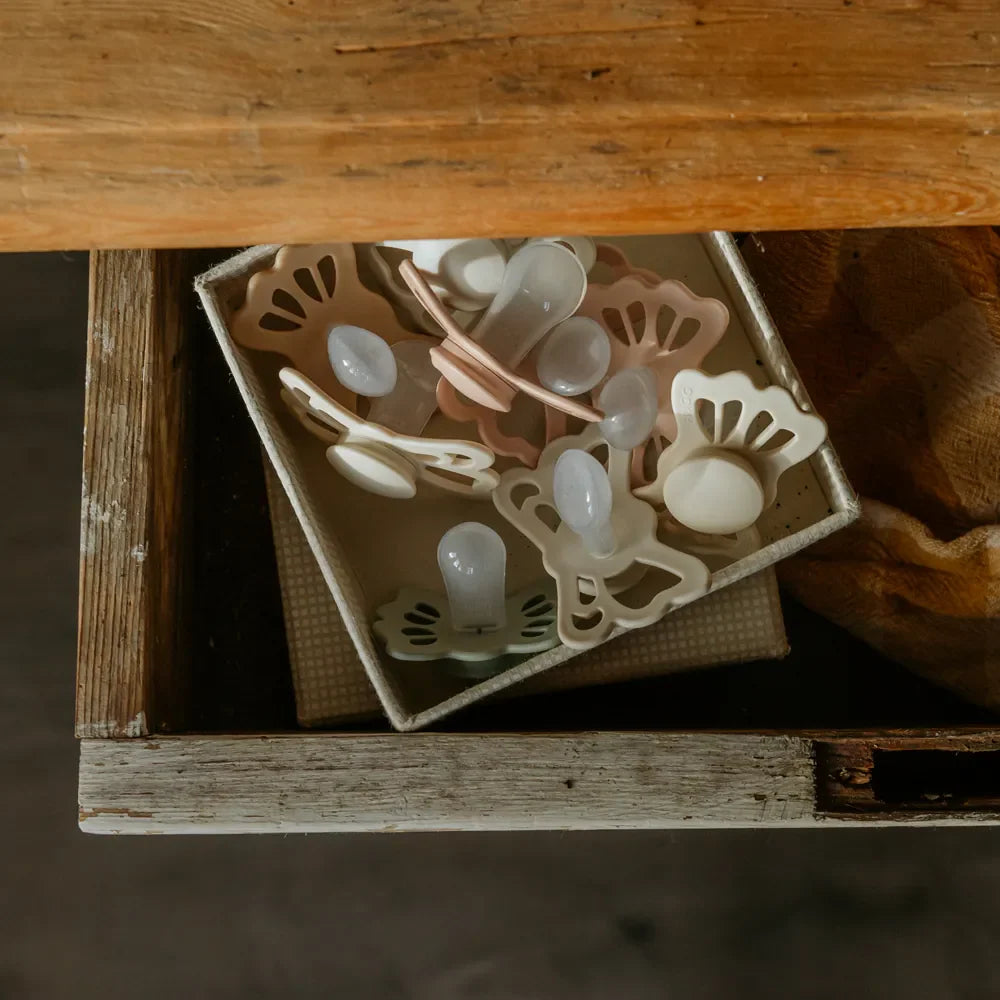 FRIGG Butterfly - Baby Pink