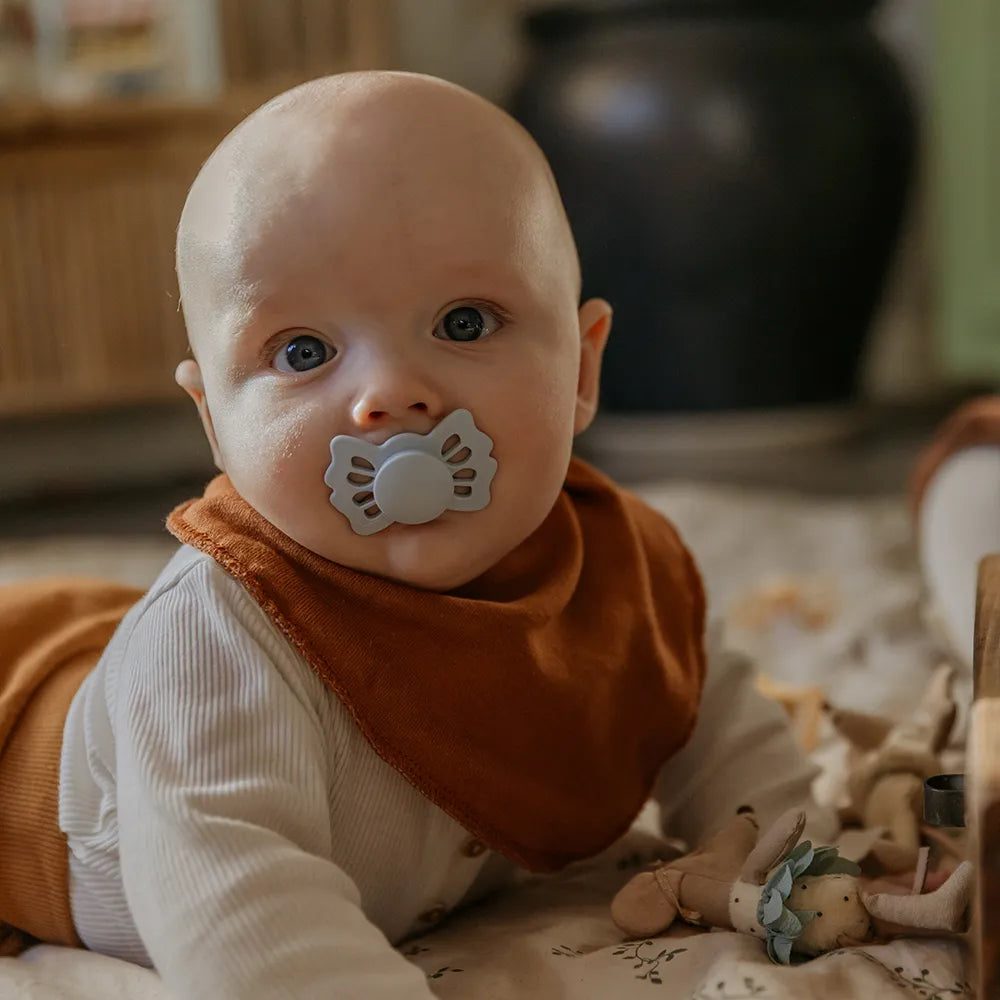 FRIGG Baby's First Pacifier - Moonlight Sailing