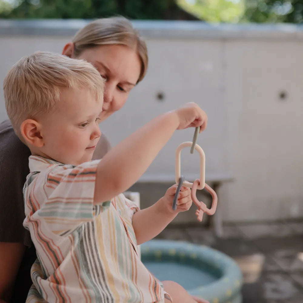 Mushie nøglelegetøj