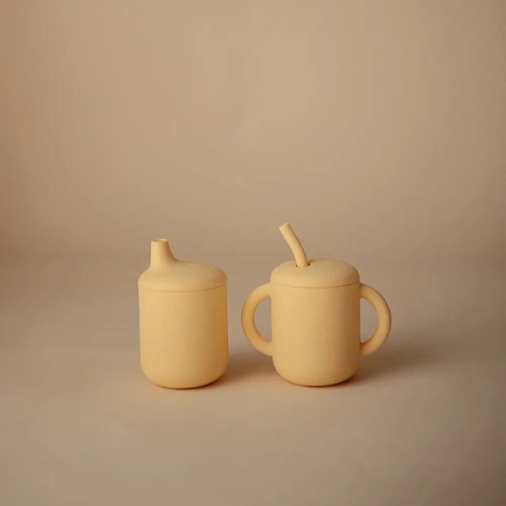 Mushie silikone træningskop med sugerør