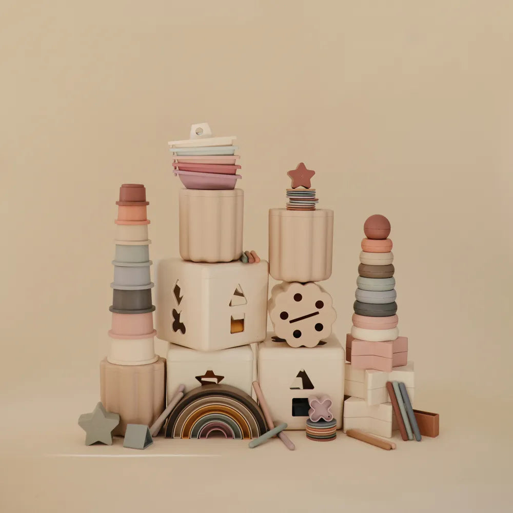 Mushie sorteringslegetøj - mønter & rør