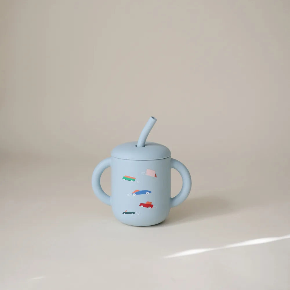 Mushie silikone træningskop med sugerør