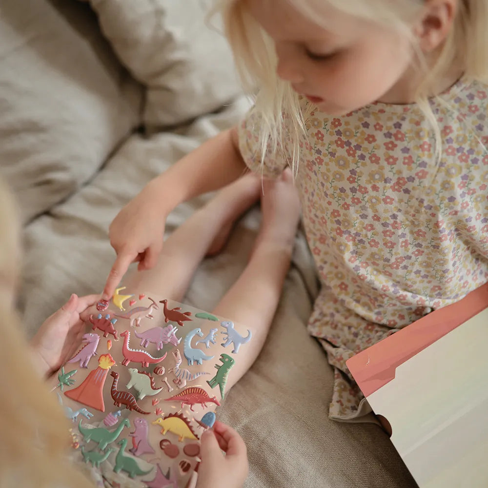 Mushie aktivitetsbog med klistermærker